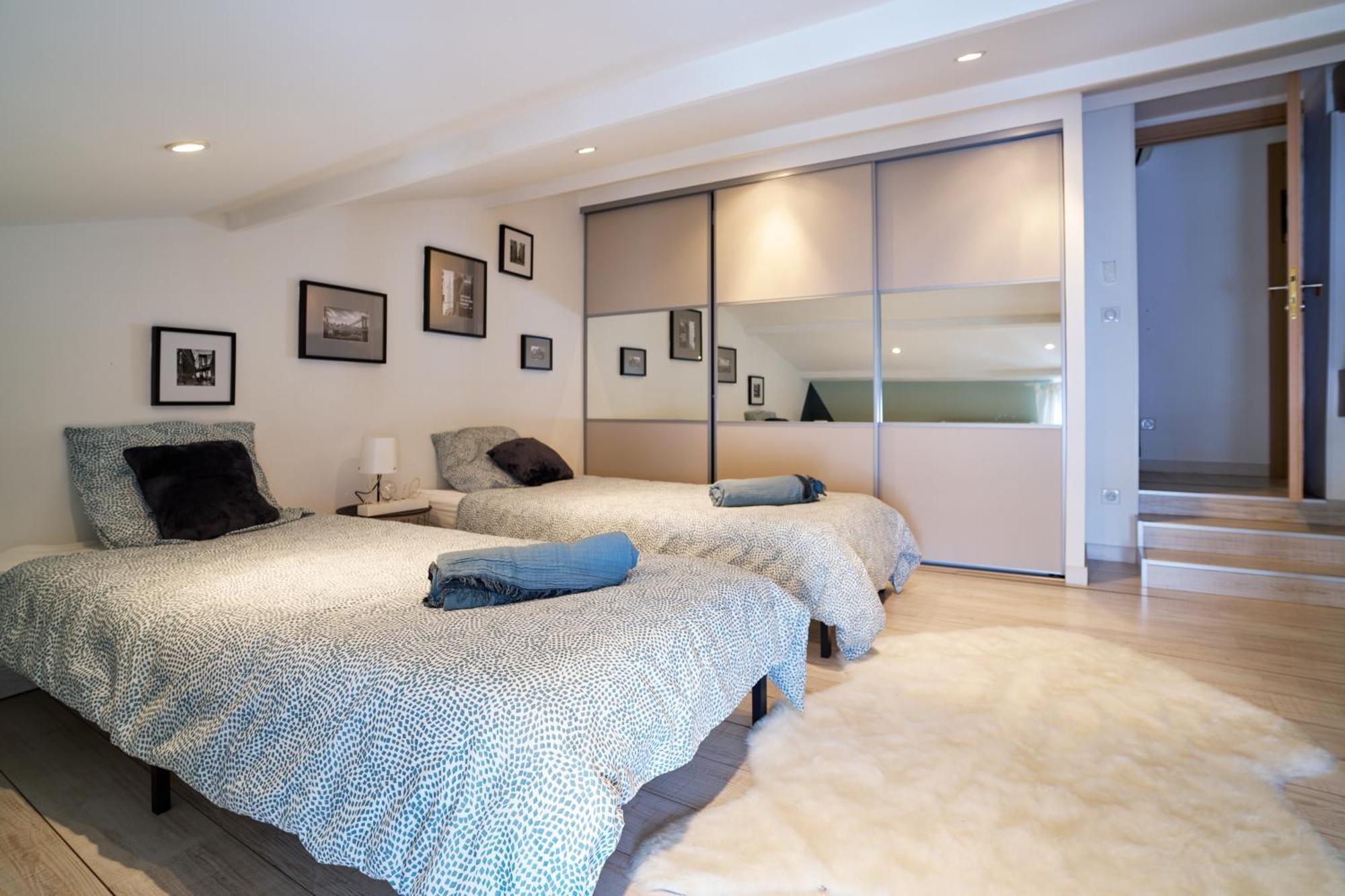 Maison De Ville Moderne Climatisee Avec Piscine 莫里埃莱阿维尼翁 外观 照片