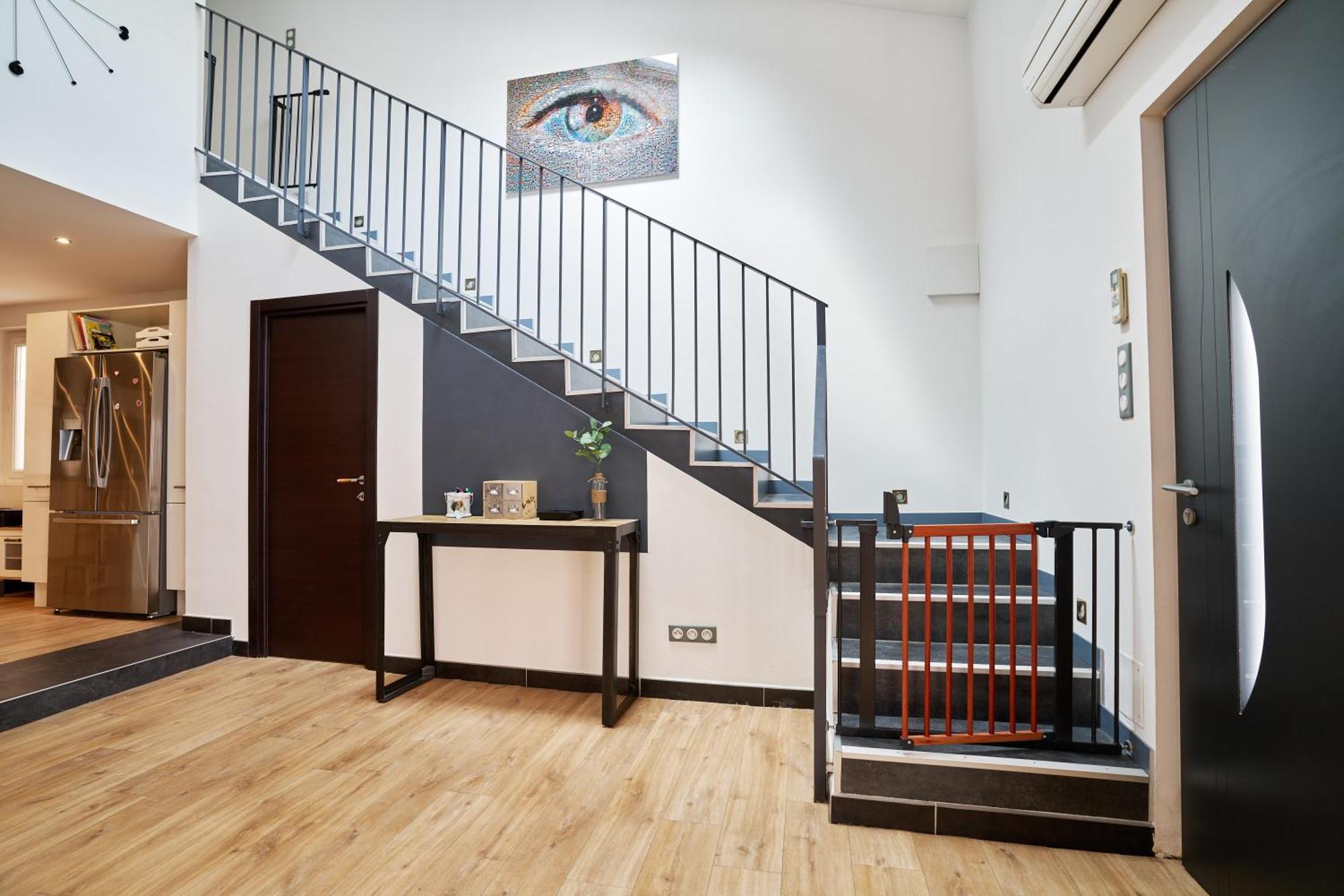 Maison De Ville Moderne Climatisee Avec Piscine 莫里埃莱阿维尼翁 外观 照片